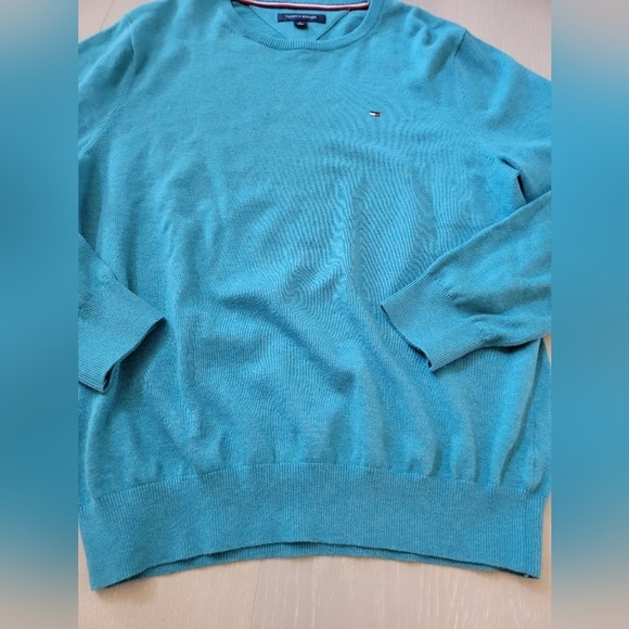 Tommy Hilfiger sweatshirt - Picture 3 of 3